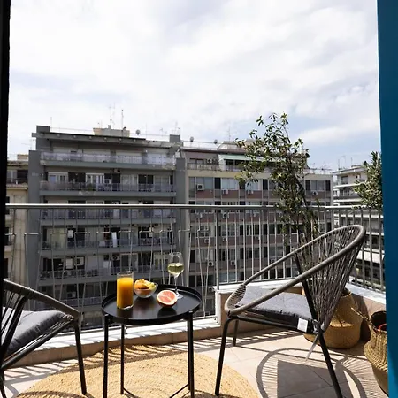 Apartment Main Avenue Balcony