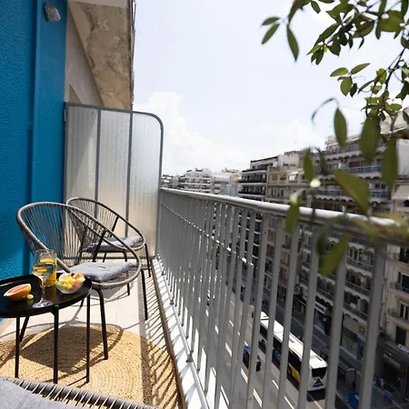 Apartment Main Avenue Balcony *