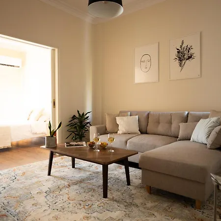 Main Avenue Balcony *