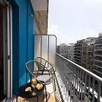 Apartment Main Avenue Balcony *